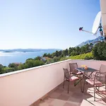 With A Swimming Pool Mokalo, Peljesac - 639 Lejlighed