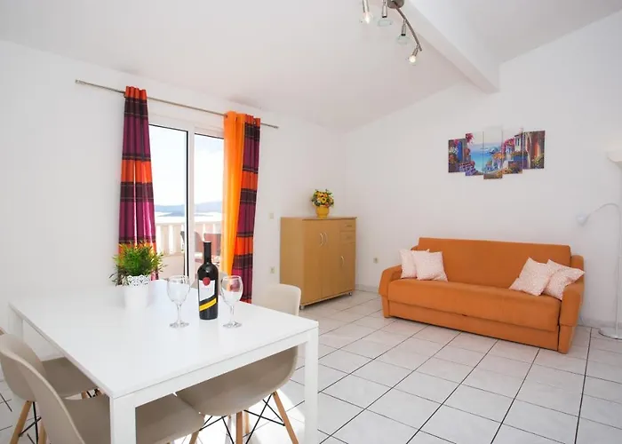 With A Swimming Pool Mokalo, Peljesac - 639 Апартаменты