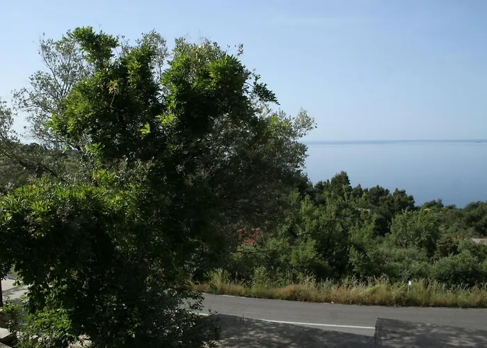 With A Swimming Pool Mokalo, Peljesac - 639 Апартаменты